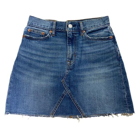 Gap Denim Jean Skirt Sz 25 Distressed Raw Hem 15" Length Blue Wash - Picture 1 of 3